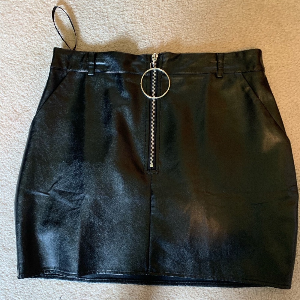 Missguided leather skirt